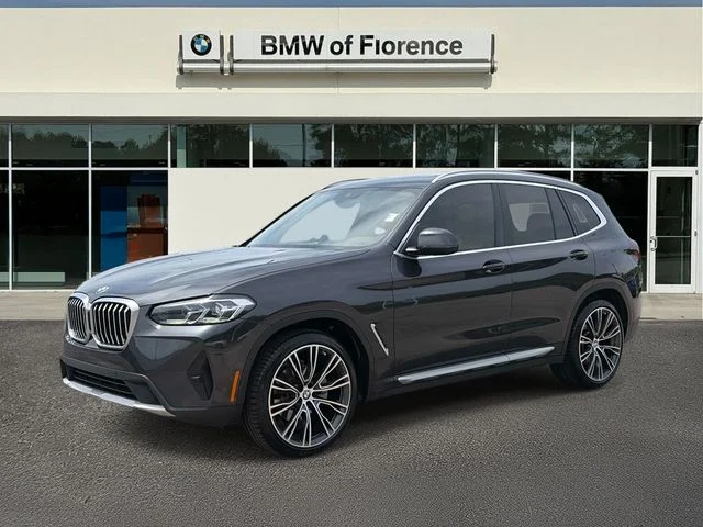 Used 2023 Gray BMW sDrive30i image 3