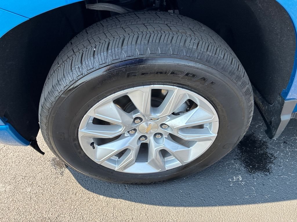 Used 2022 Blue Chevrolet Custom image 9