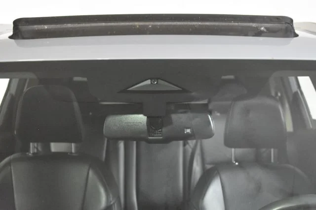 Used 2023 Gray Nissan SL image 37