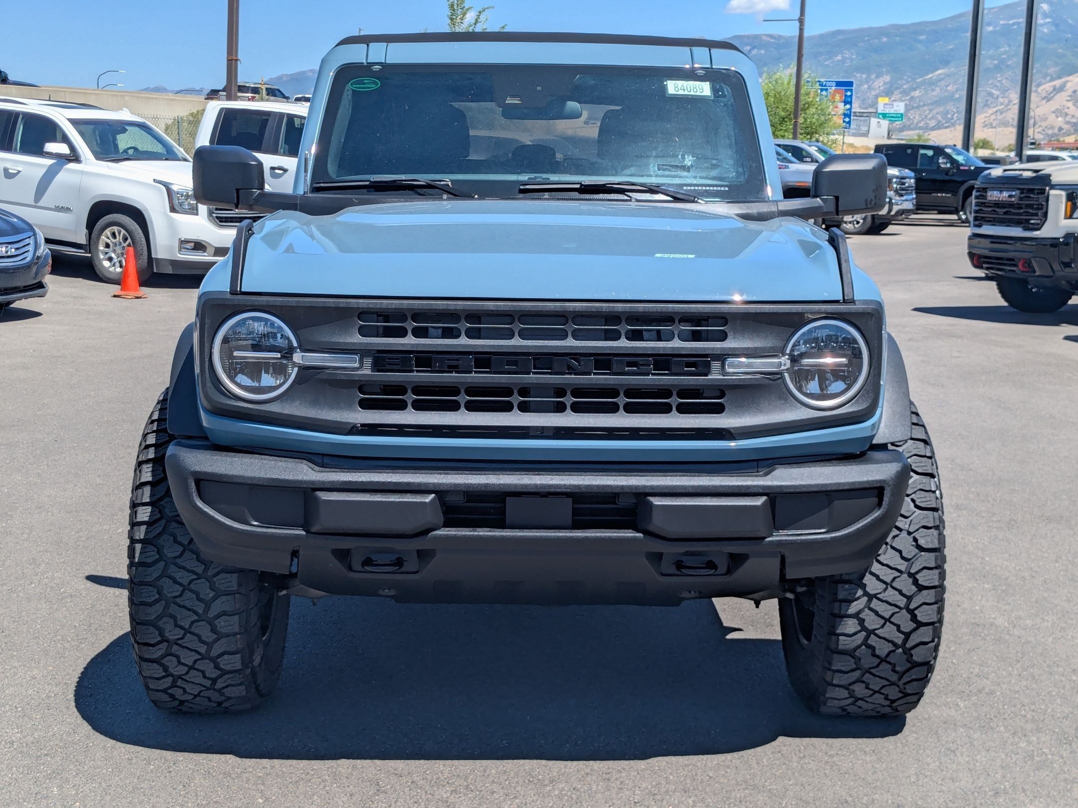 Used 2022 Green Ford Base image 8