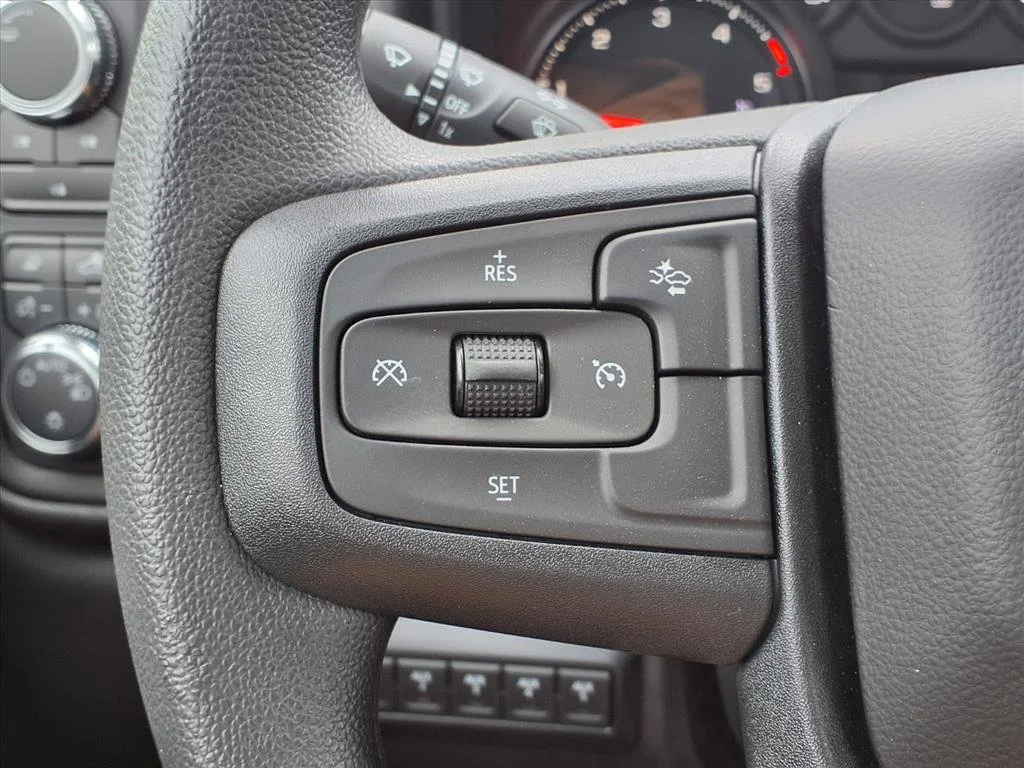 2025 GMC Sierra 3500HD Pro - Photo 9