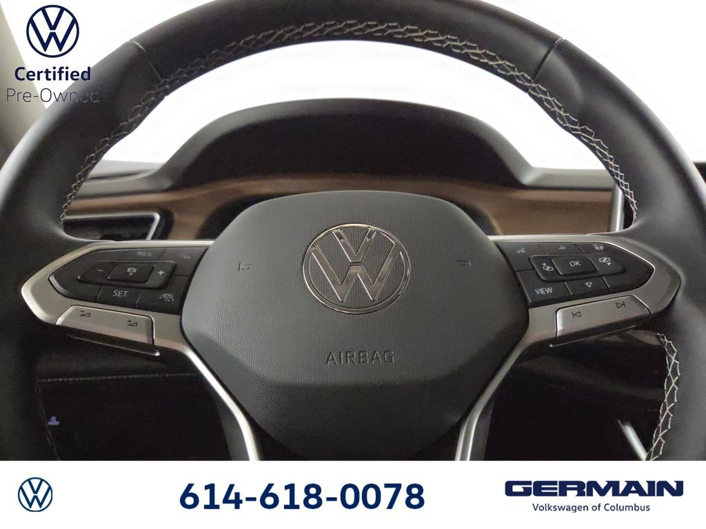 Used 2025  Volkswagen 2.0T SE image 21