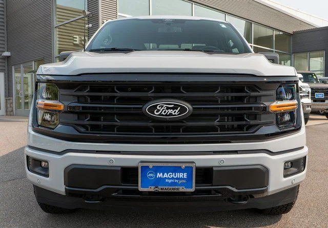 New 2026 Avalanche Ford XLT image 3