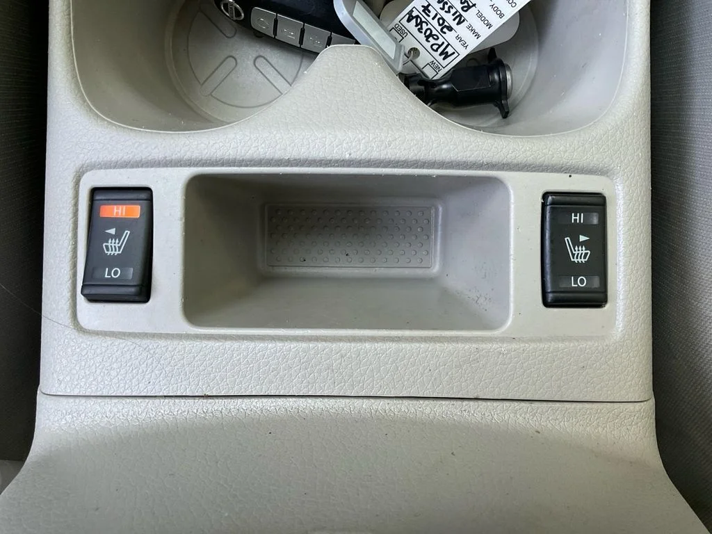 Used 2017 White Nissan SL image 26