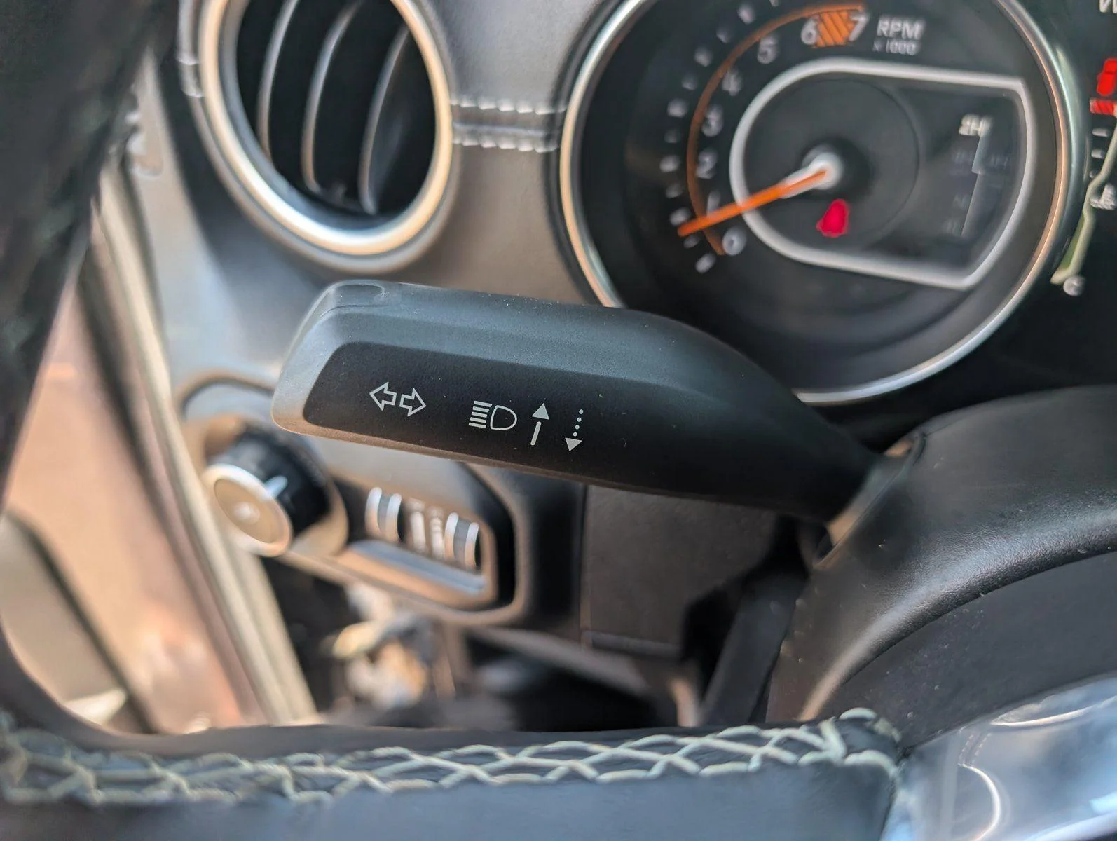 Used 2020 Granite Crystal Metallic Clearcoat Jeep North Edition image 61