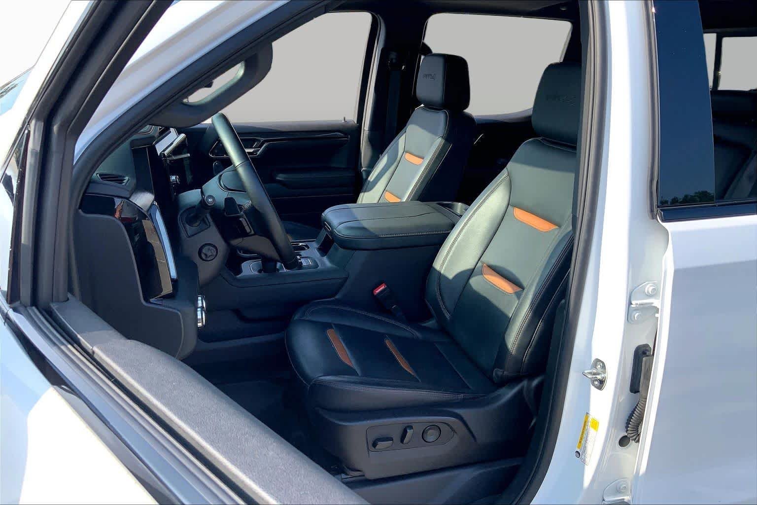Pre-Owned 2024 GMC Sierra 1500 AT4