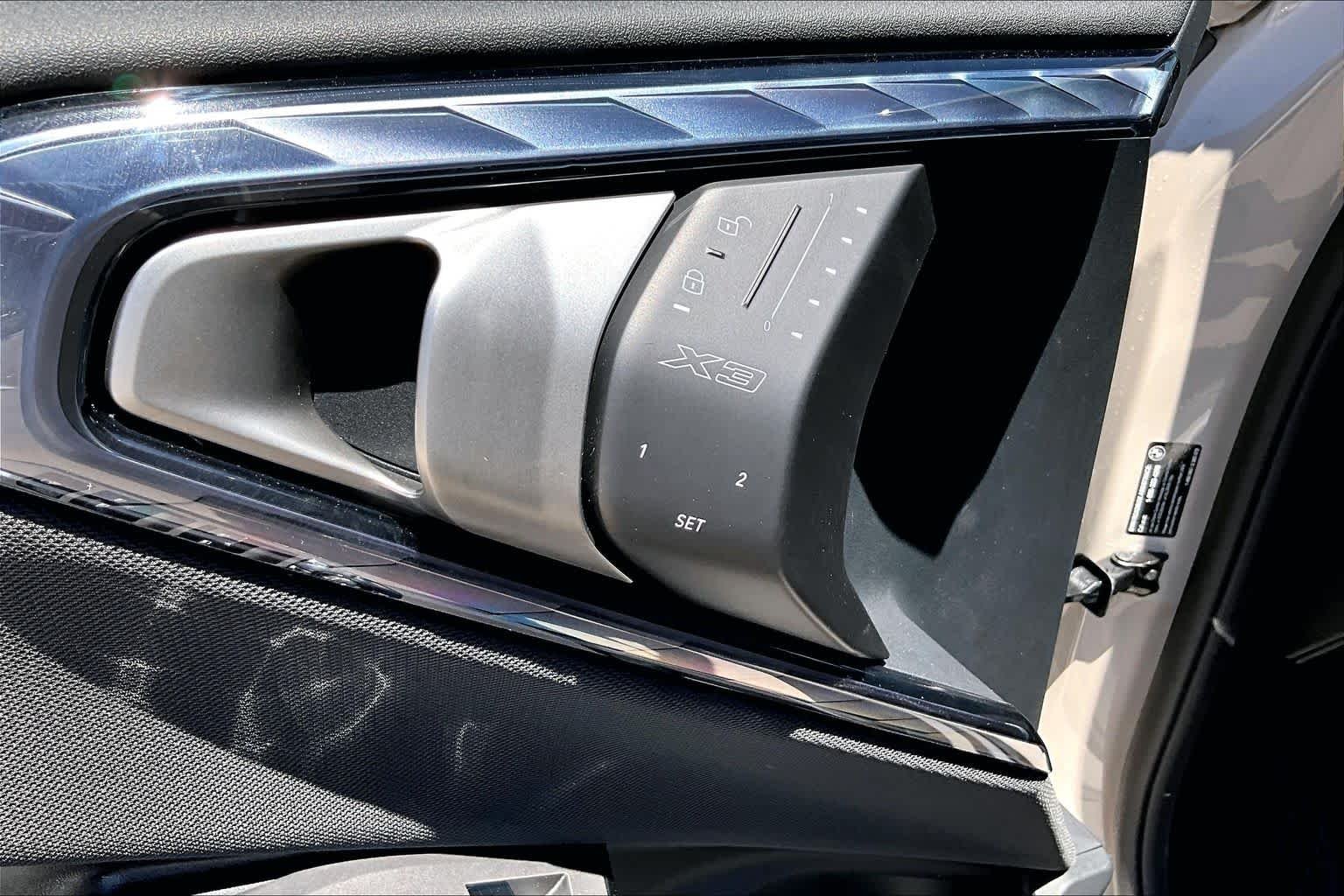 New 2026 Dune Grey Metallic BMW 30 xDrive image 18