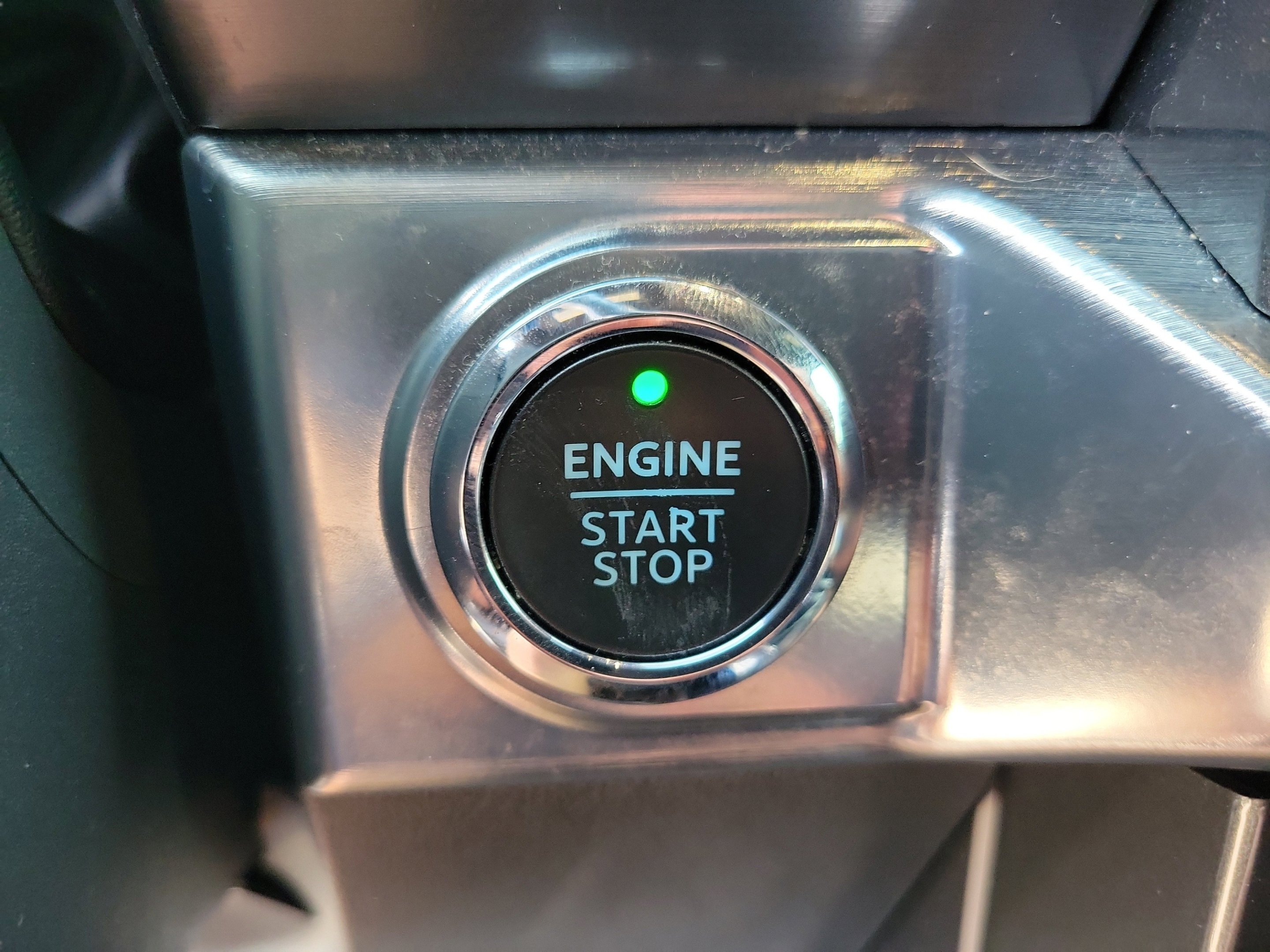 Used 2022 Black Metallic Ford Lariat image 35