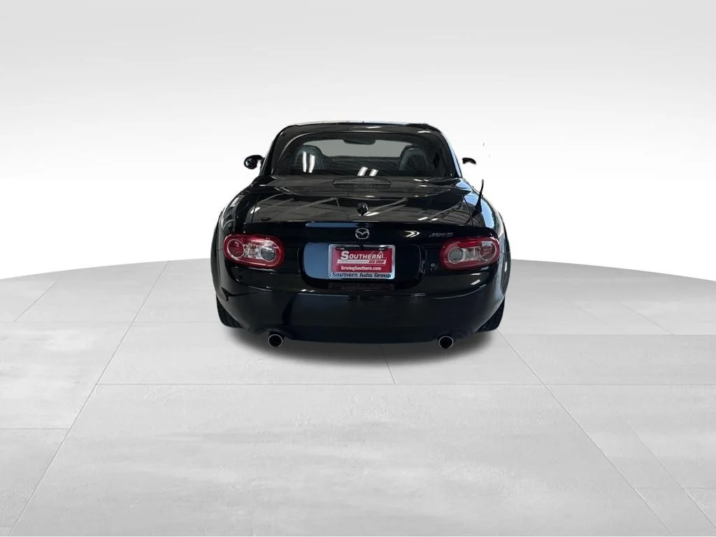 Used 2013  Mazda PRHT Grand Touring image 4