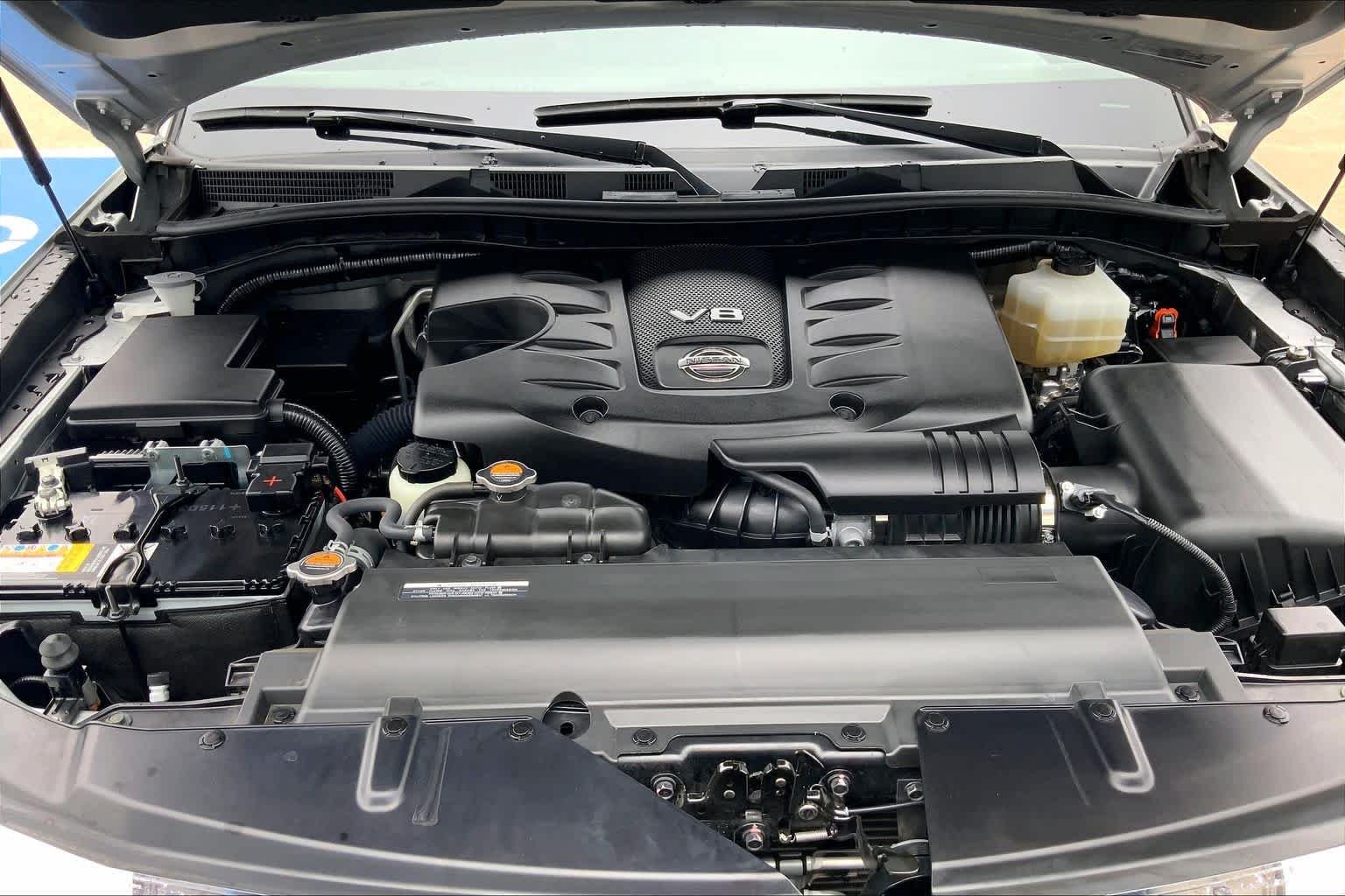 Used 2019 Brilliant Silver Metallic Nissan SL image 31