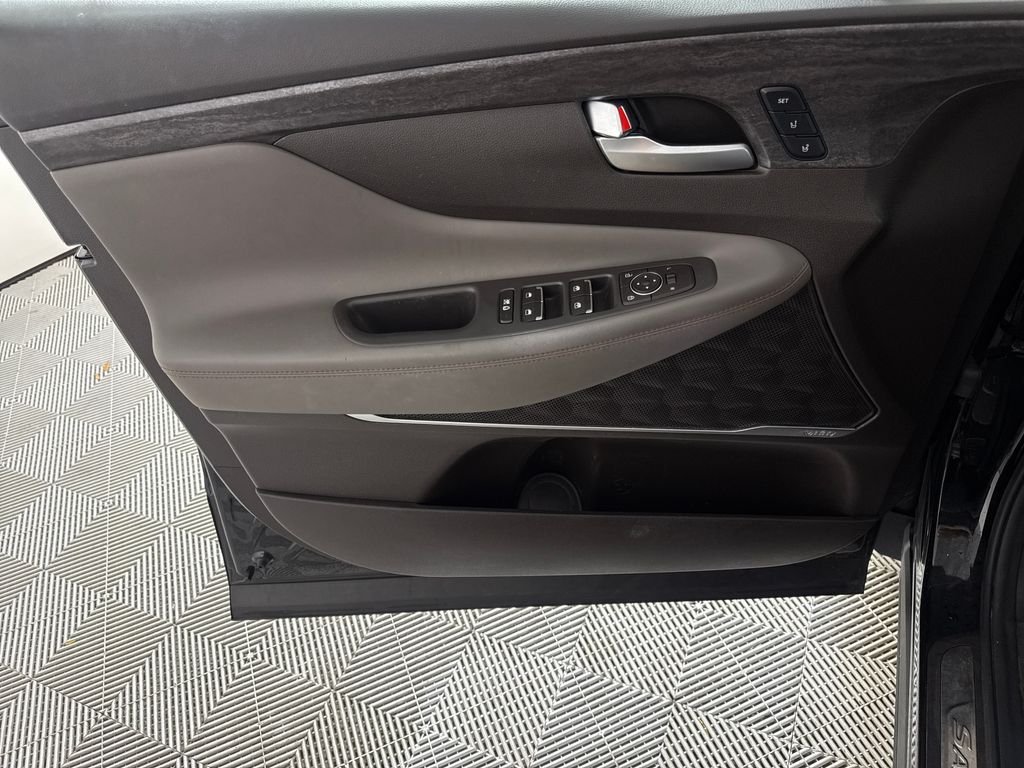 2020 Hyundai Santa Fe Limited - Photo 10