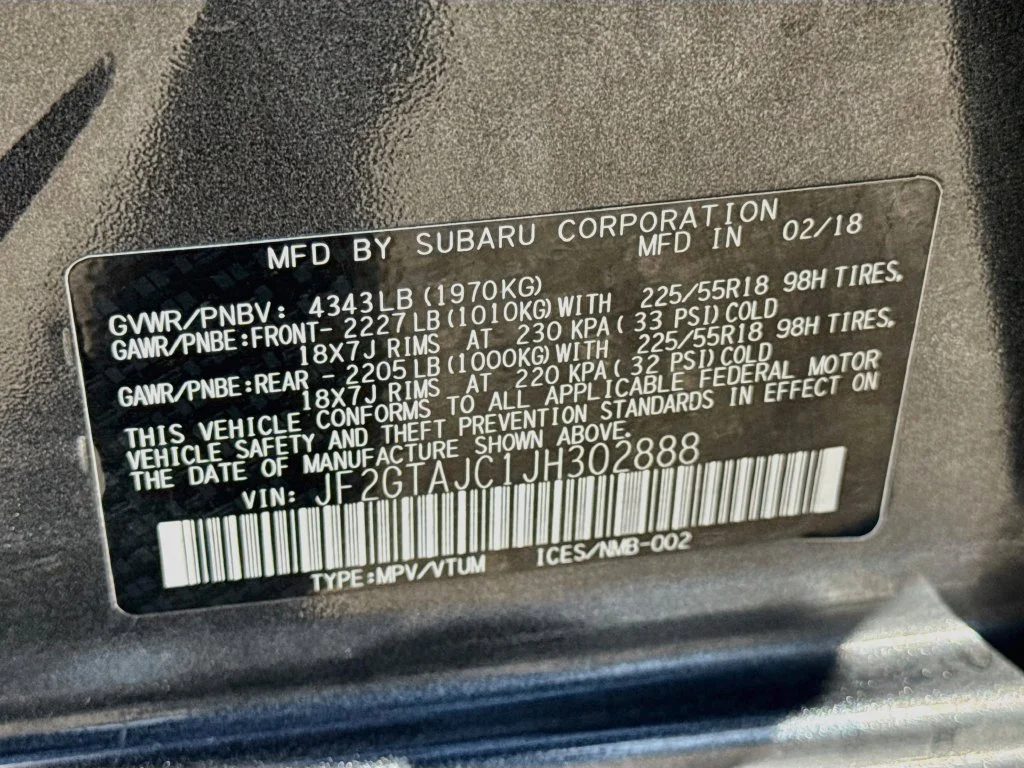 Used 2018 Gray Subaru 2.0i Limited image 39