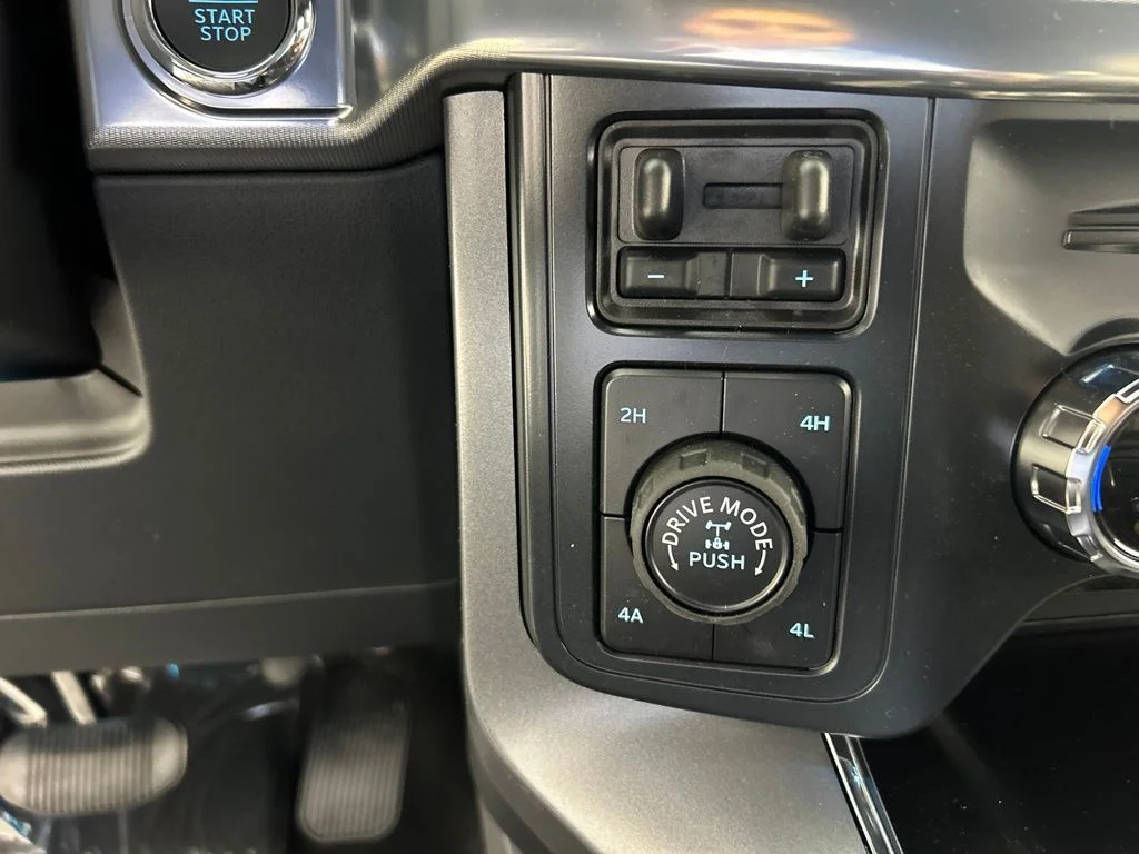 New 2026 Star White Metallic Tri-Coat Ford Lariat® image 22