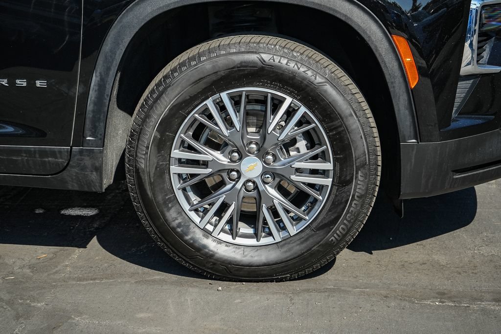 Used 2026 Mosaic Black Metallic Chevrolet LT image 9