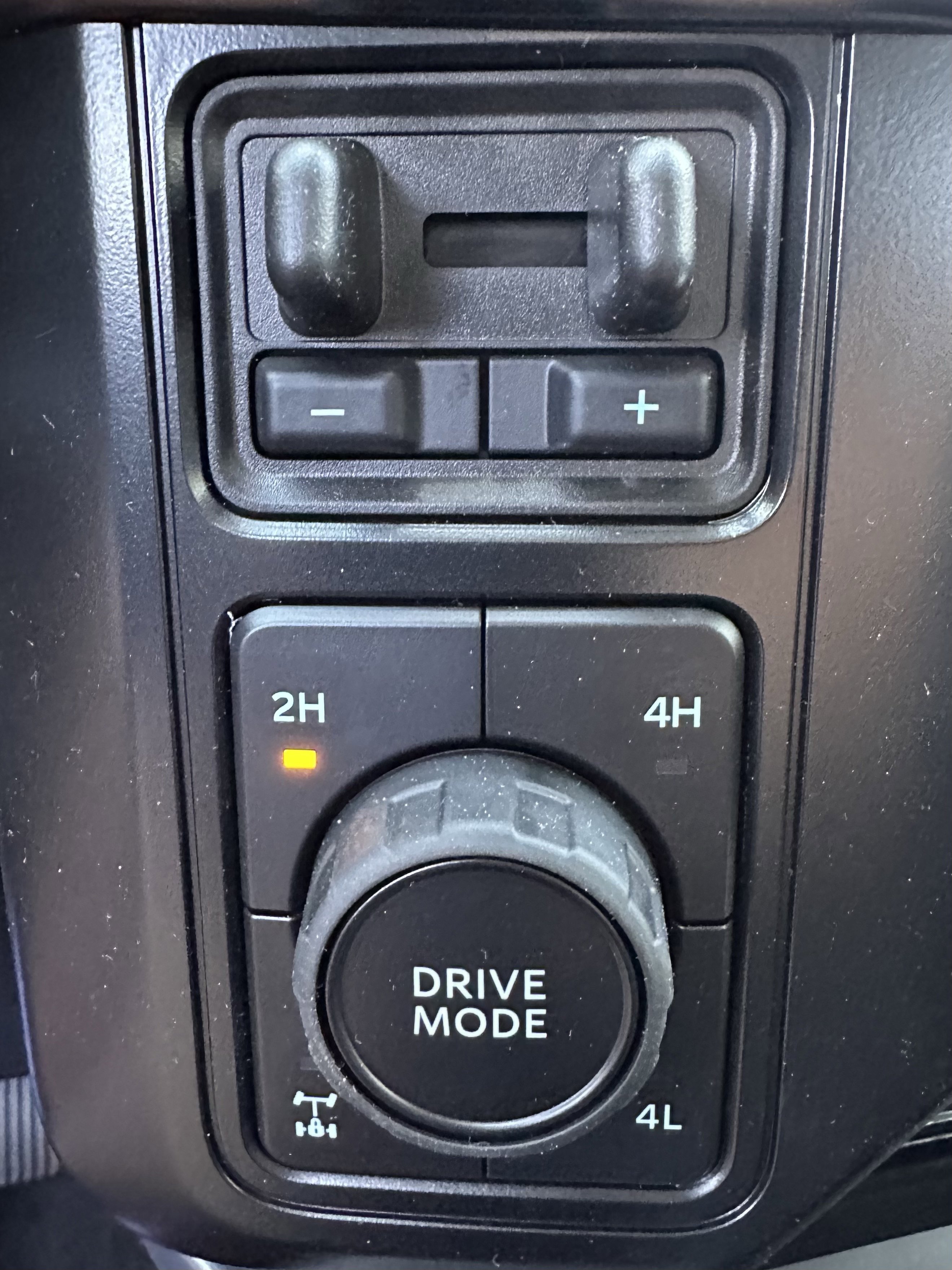 New 2026 Carbonized Gray Metallic Ford F-250® Lariat® image 24