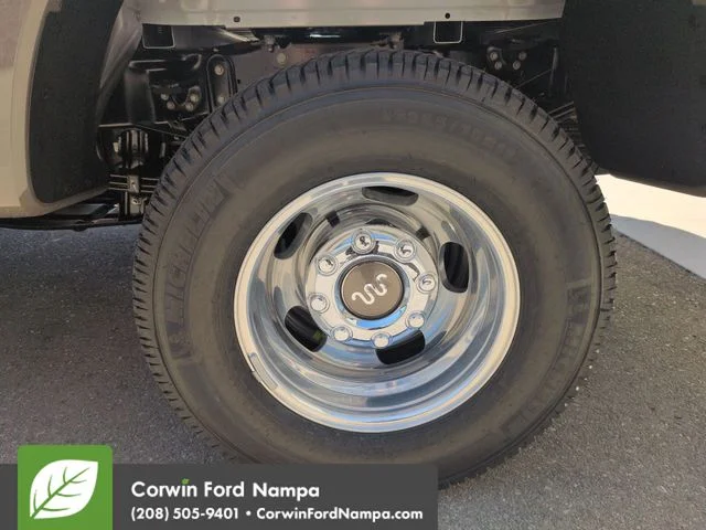 New 2026 Star White Metallic Tri-Coat Ford F-350® King Ranch® image 35
