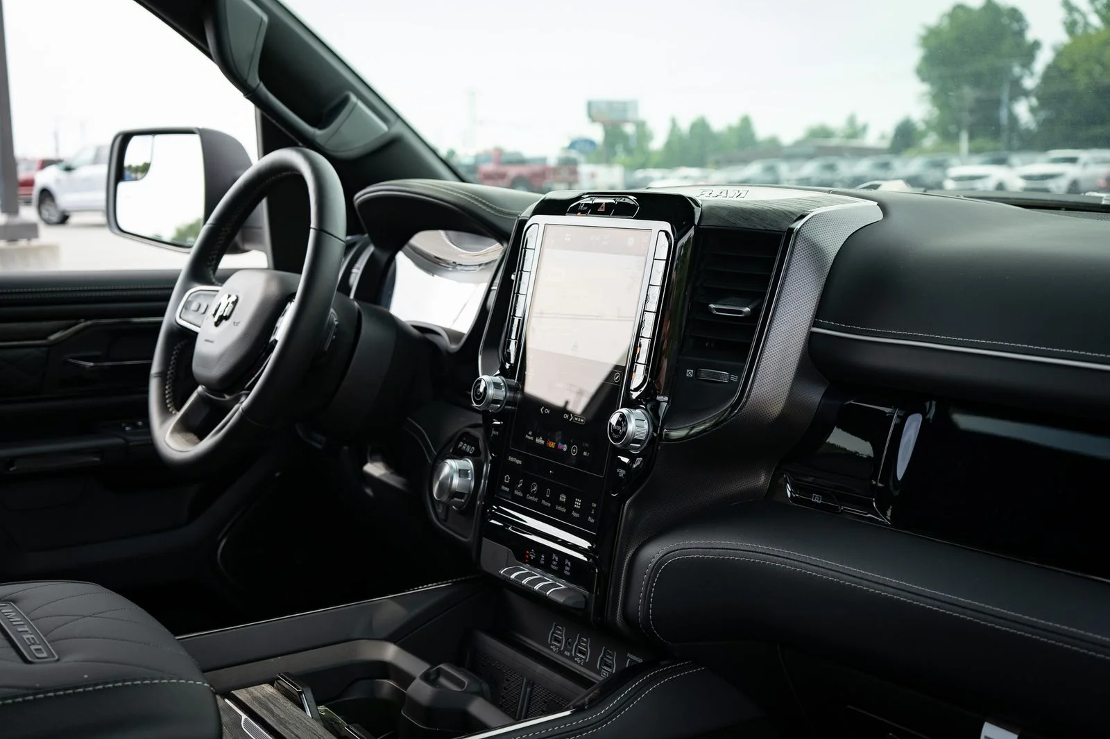 2026 RAM 1500 Limited - Photo 44