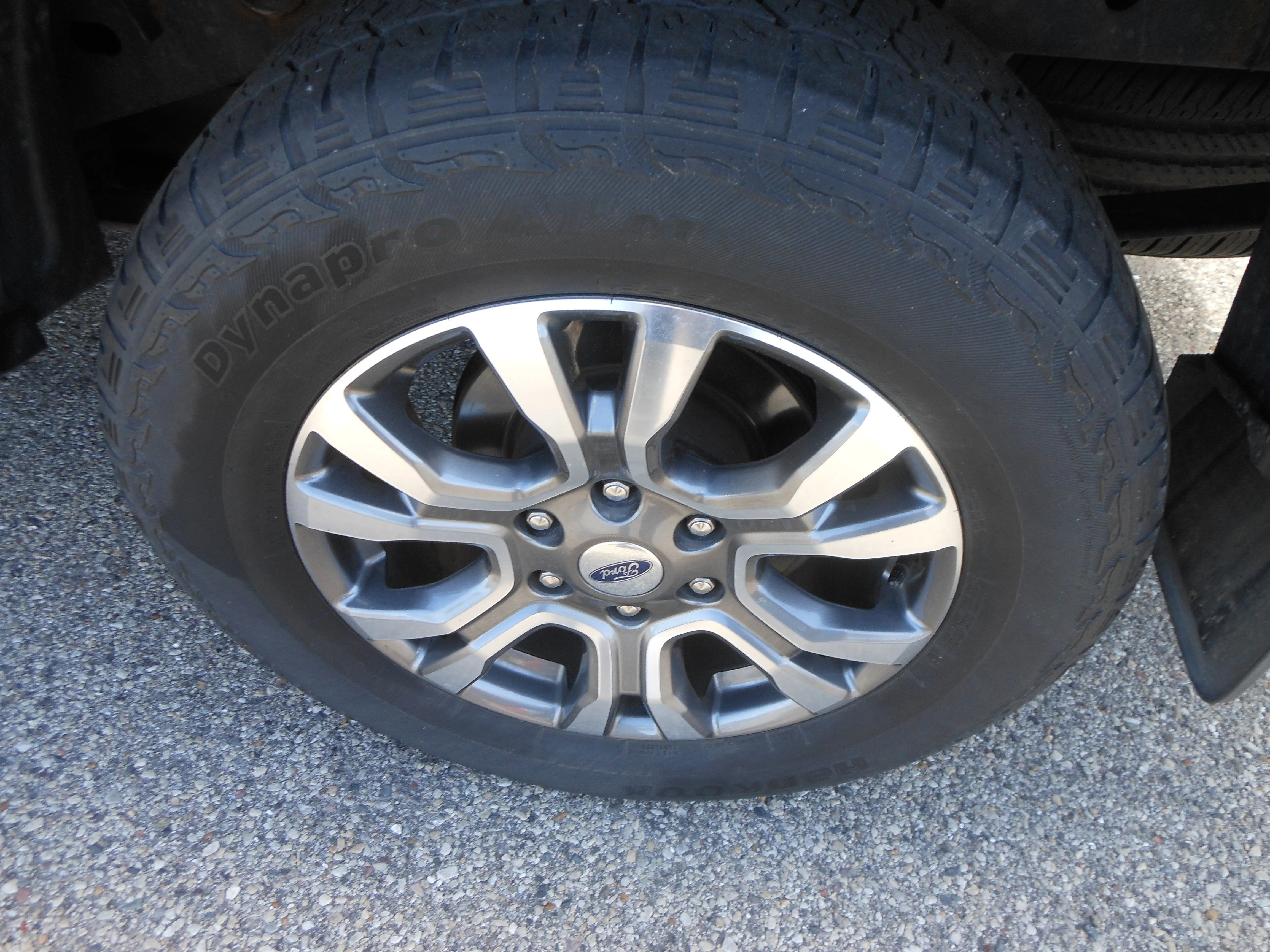 Used 2019 Black Ford LARIAT image 7
