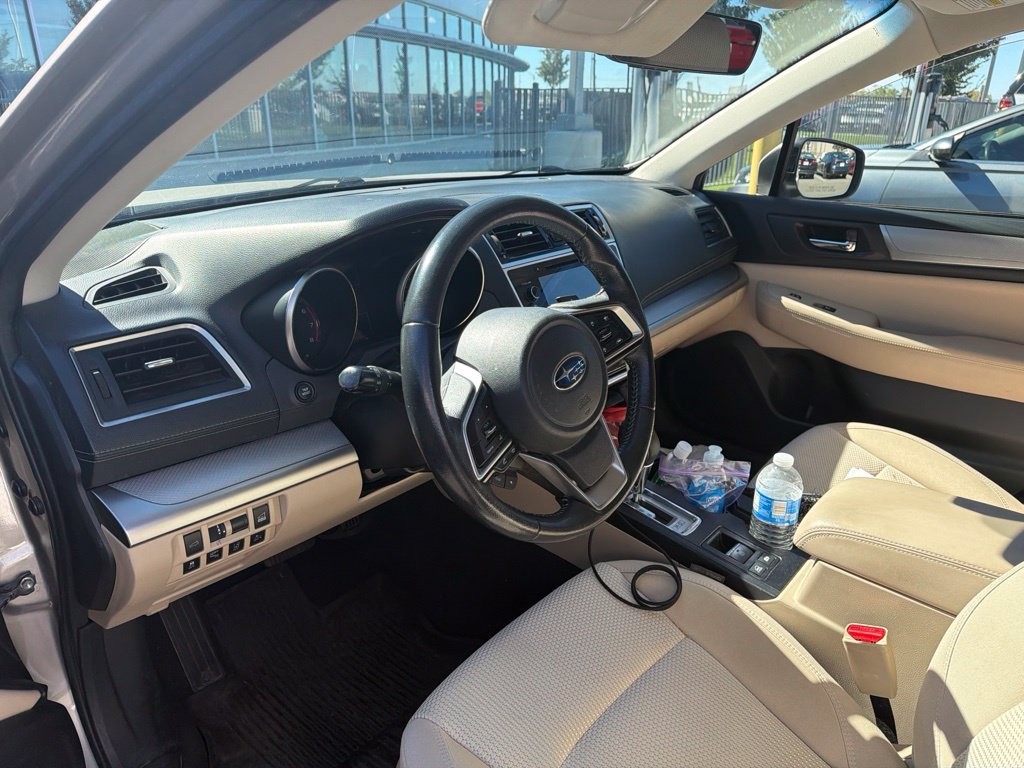 Used 2018 Gray Subaru 2.5i Premium image 9