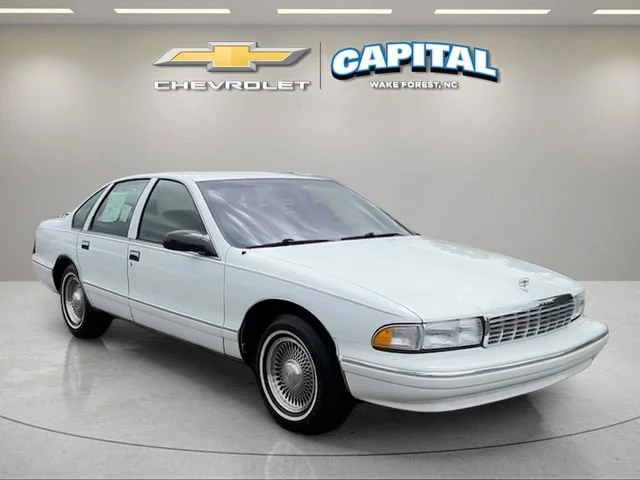 Used 1996 White Chevrolet 1SA Special Value Pkg image 7