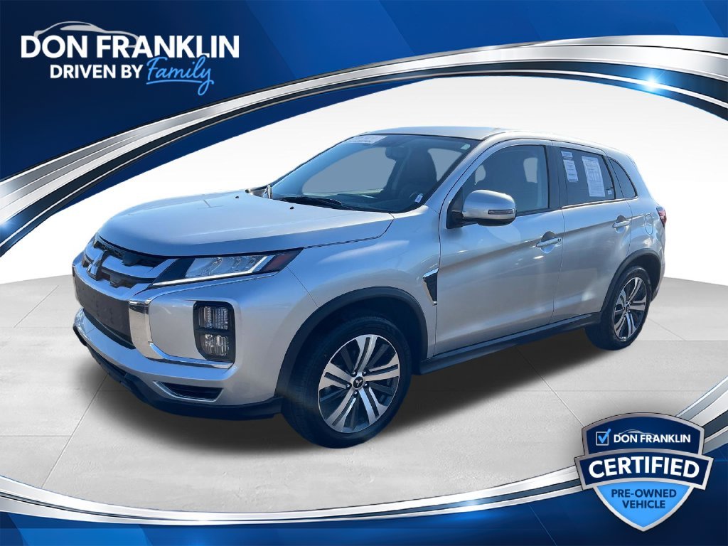 Used 2025 Silver Mitsubishi  image 1