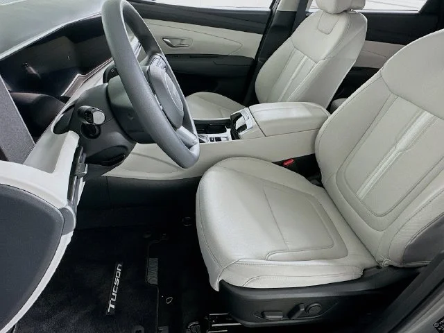 New 2026 Hyundai TUCSON SEL