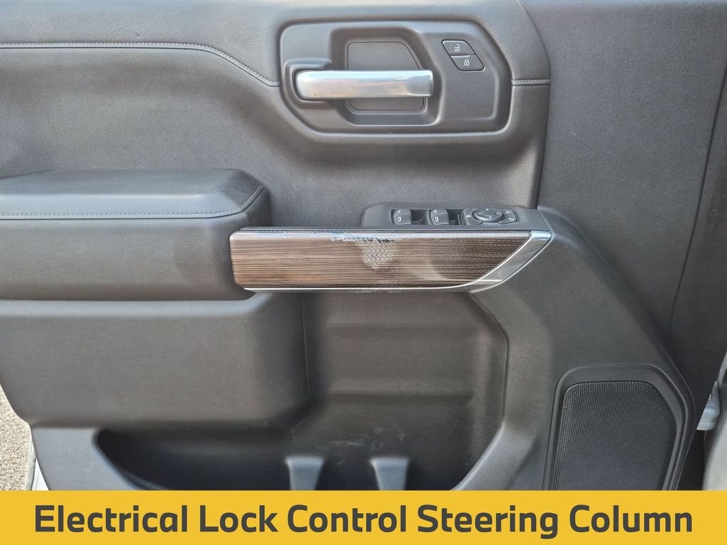 Used 2021 Silver Chevrolet RST image 31