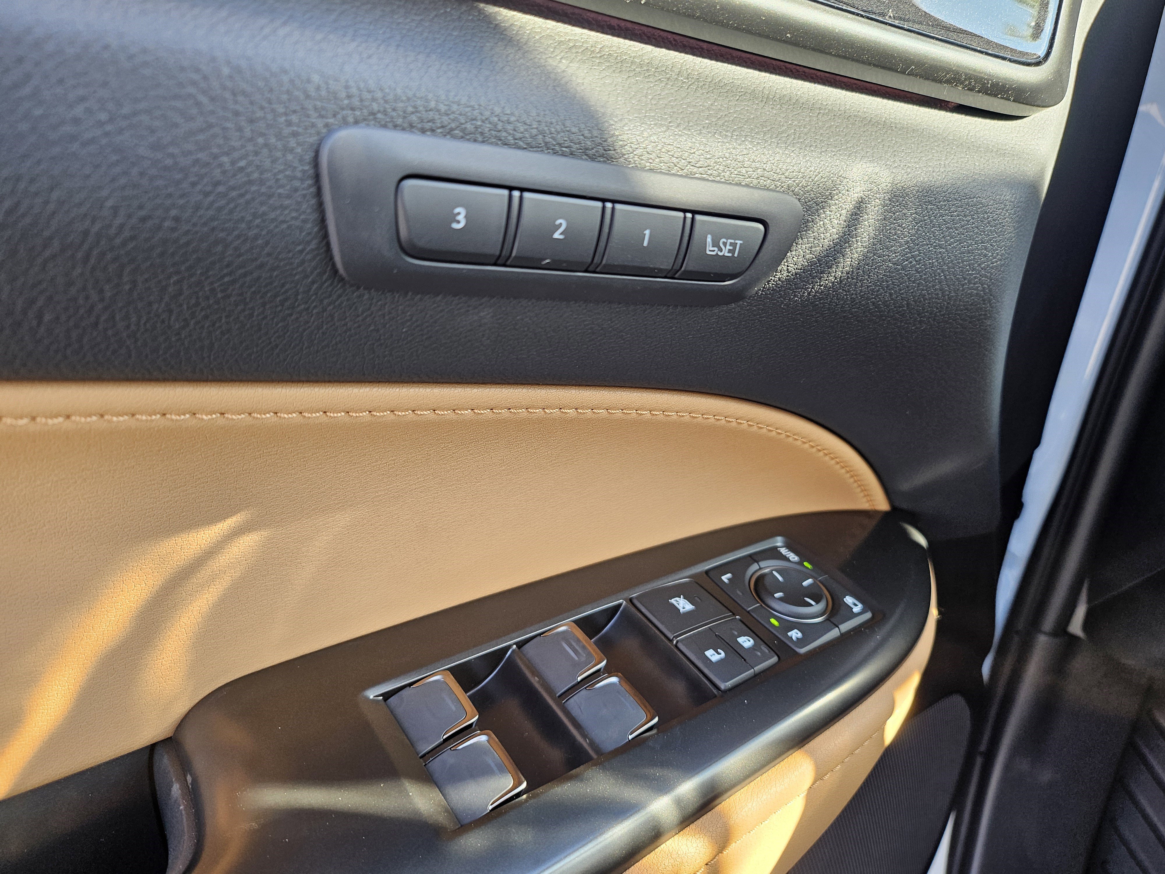 New 2026 Ultra White Lexus PREMIUM image 15
