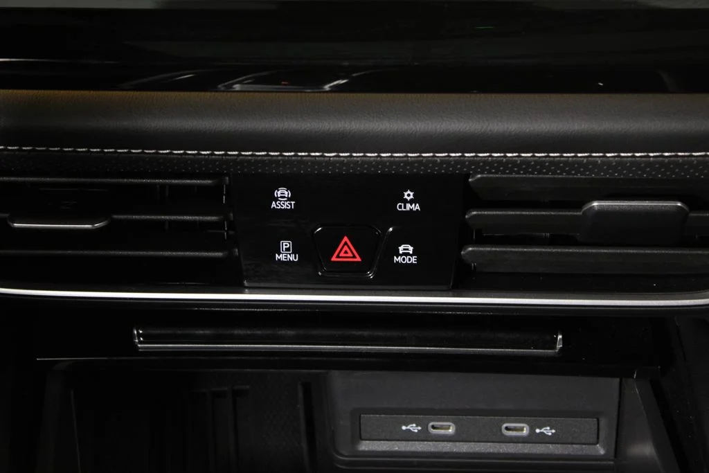 2025 Volkswagen Atlas Cross Sport SEL R-LINE - Photo 22