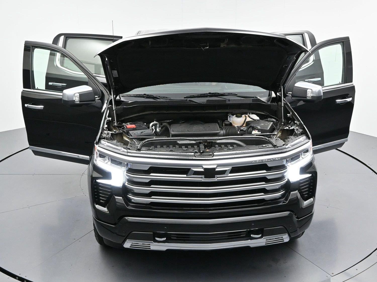 Used 2026 Black Chevrolet High Country image 41