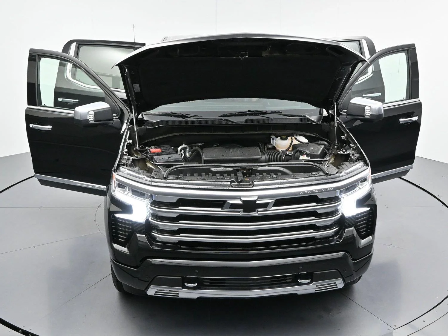 Used 2026 Black Chevrolet High Country image 41