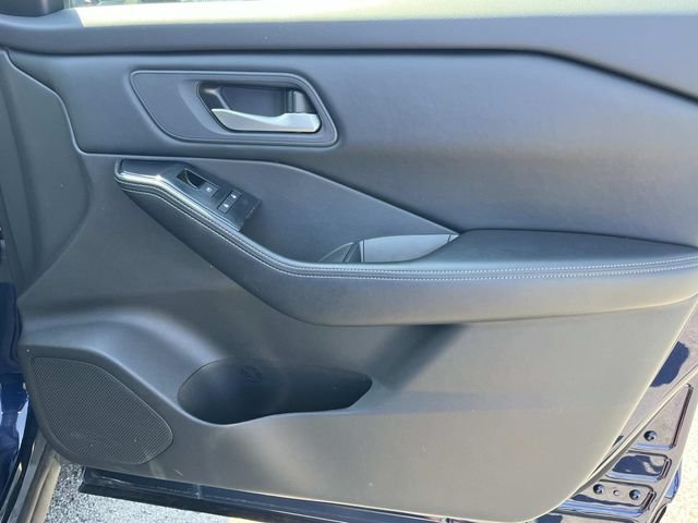 Used 2025 Blue Nissan SV image 22