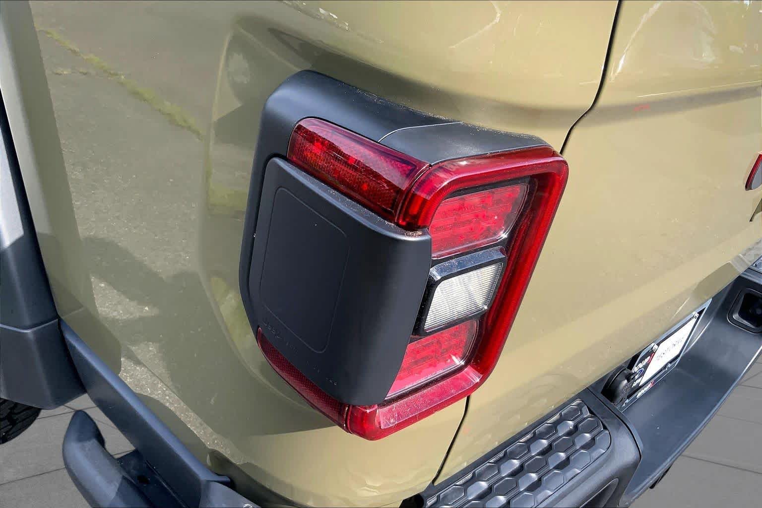 Used 2025 41 Jeep Rubicon image 27