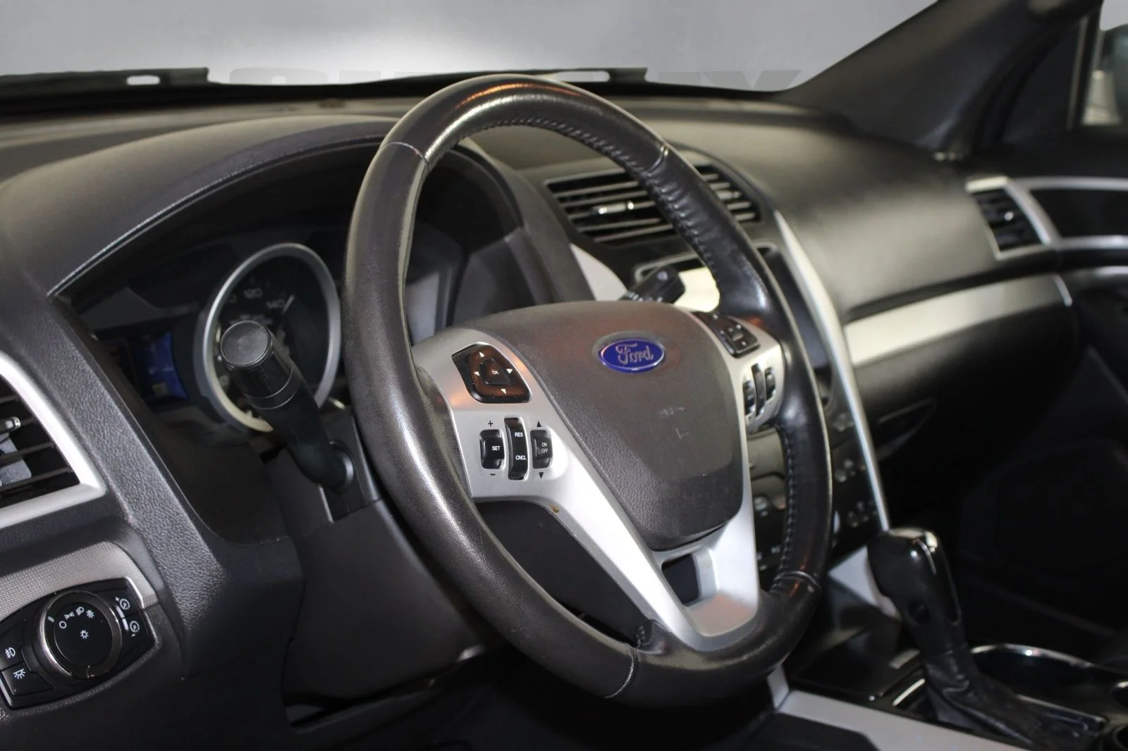 Used 2013 Green Ford XLT image 3