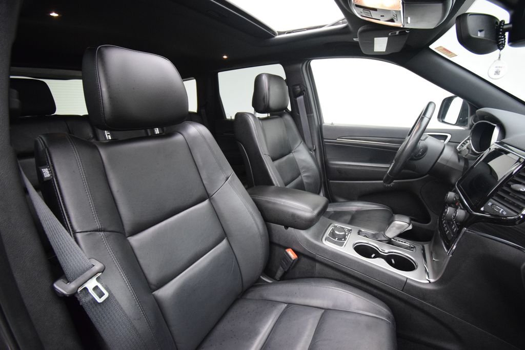 Used 2021 Gray Jeep Limited image 16