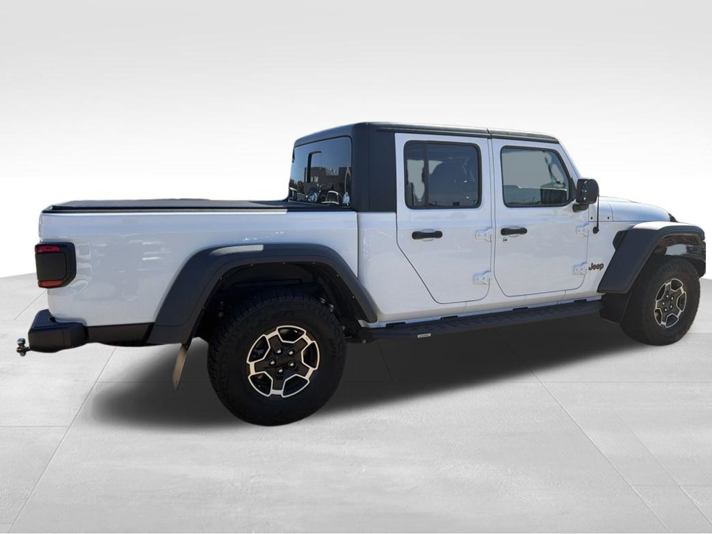 Used 2023 White Jeep Mojave image 18