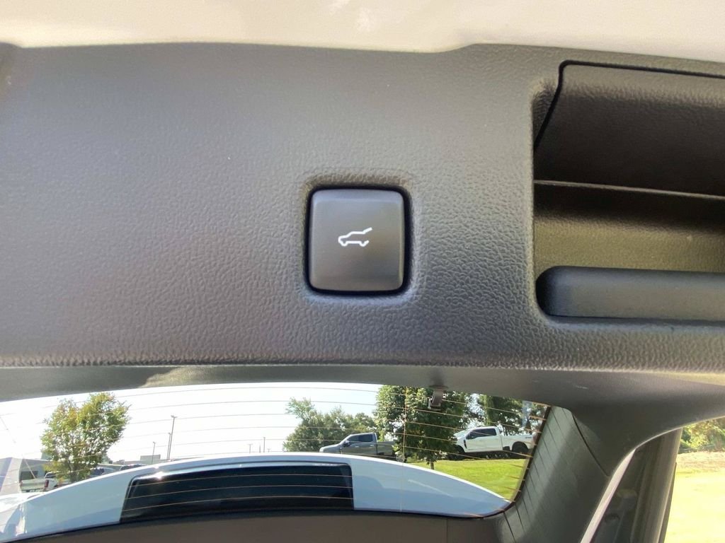 Certified Used 2024 Oxford White Ford Active image 9