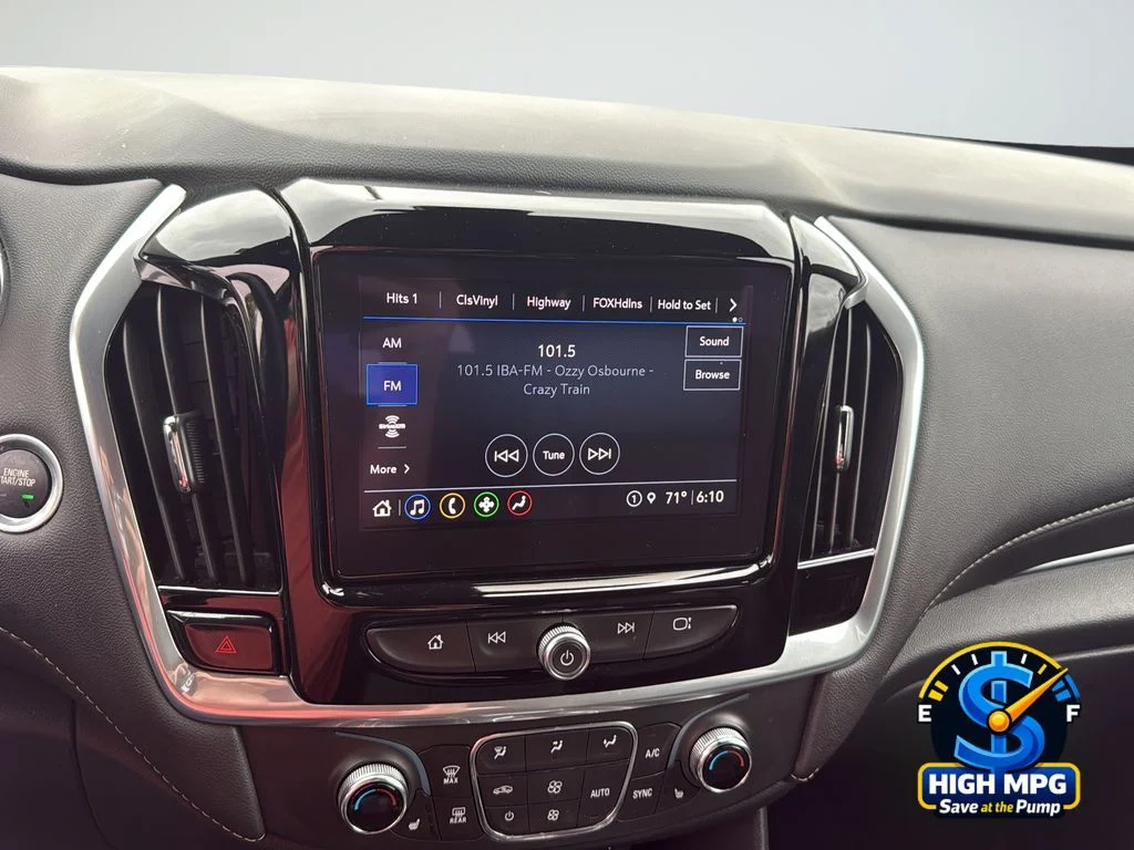 Used 2022 White Chevrolet LT Leather image 27