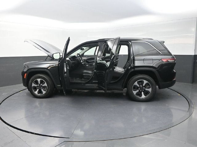 Used 2024 Black Jeep 4xe image 42