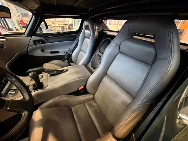 Used 1994 Black Dodge RT/10 image 27