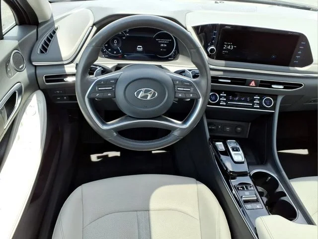Used 2022 Gray Hyundai Limited image 11