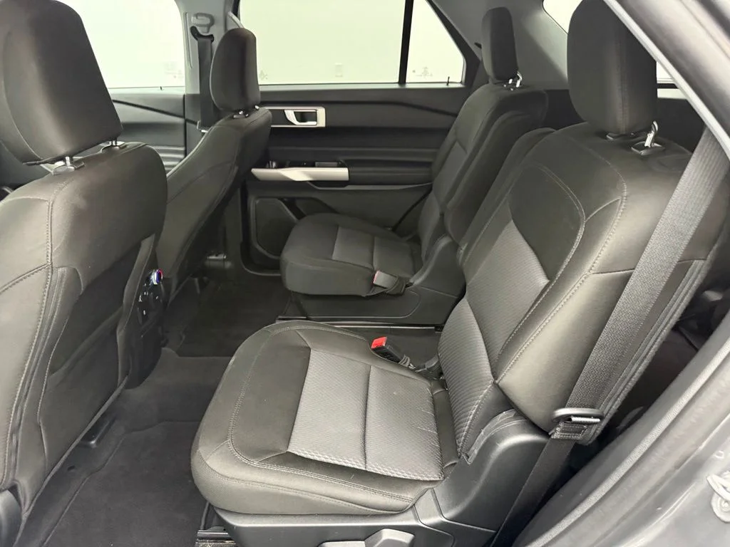 Used 2023 Gray Ford XLT image 37