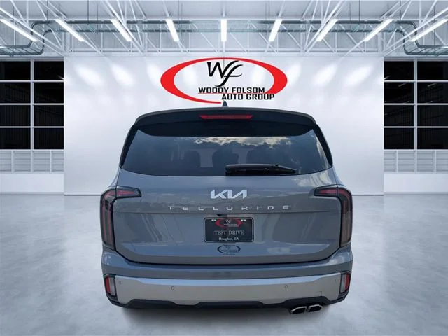 Used 2024 Silver Kia SX image 4