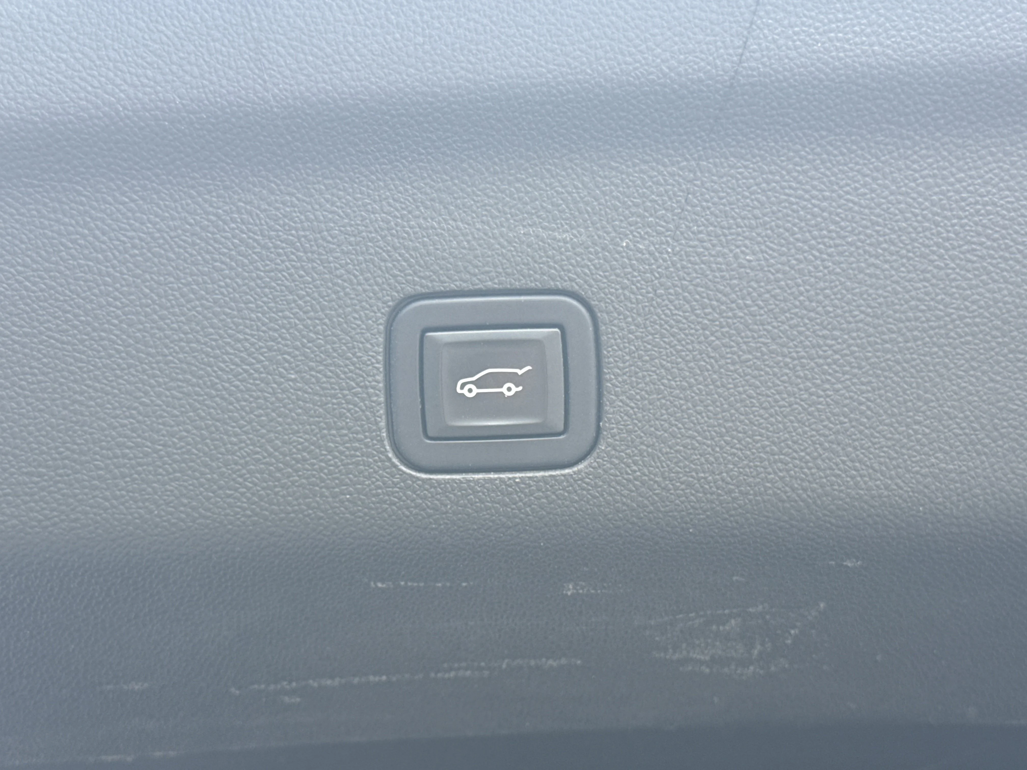 Used 2022 Satin Steel Metallic GMC Denali 4WD image 13