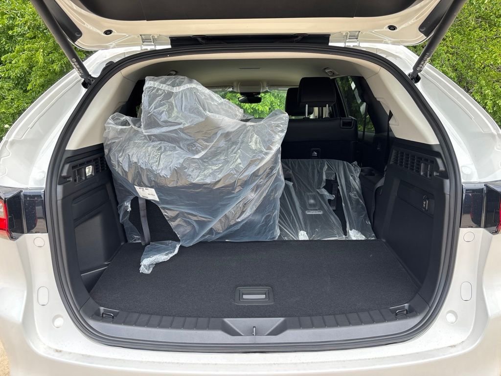 New 2026 Rhodium White Premium Mazda 3.3 Turbo Select AWD image 3