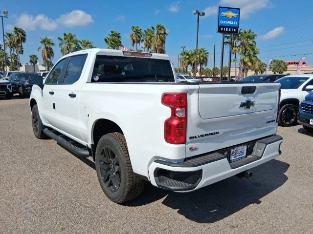New 2026 Summit White Chevrolet Custom image 5