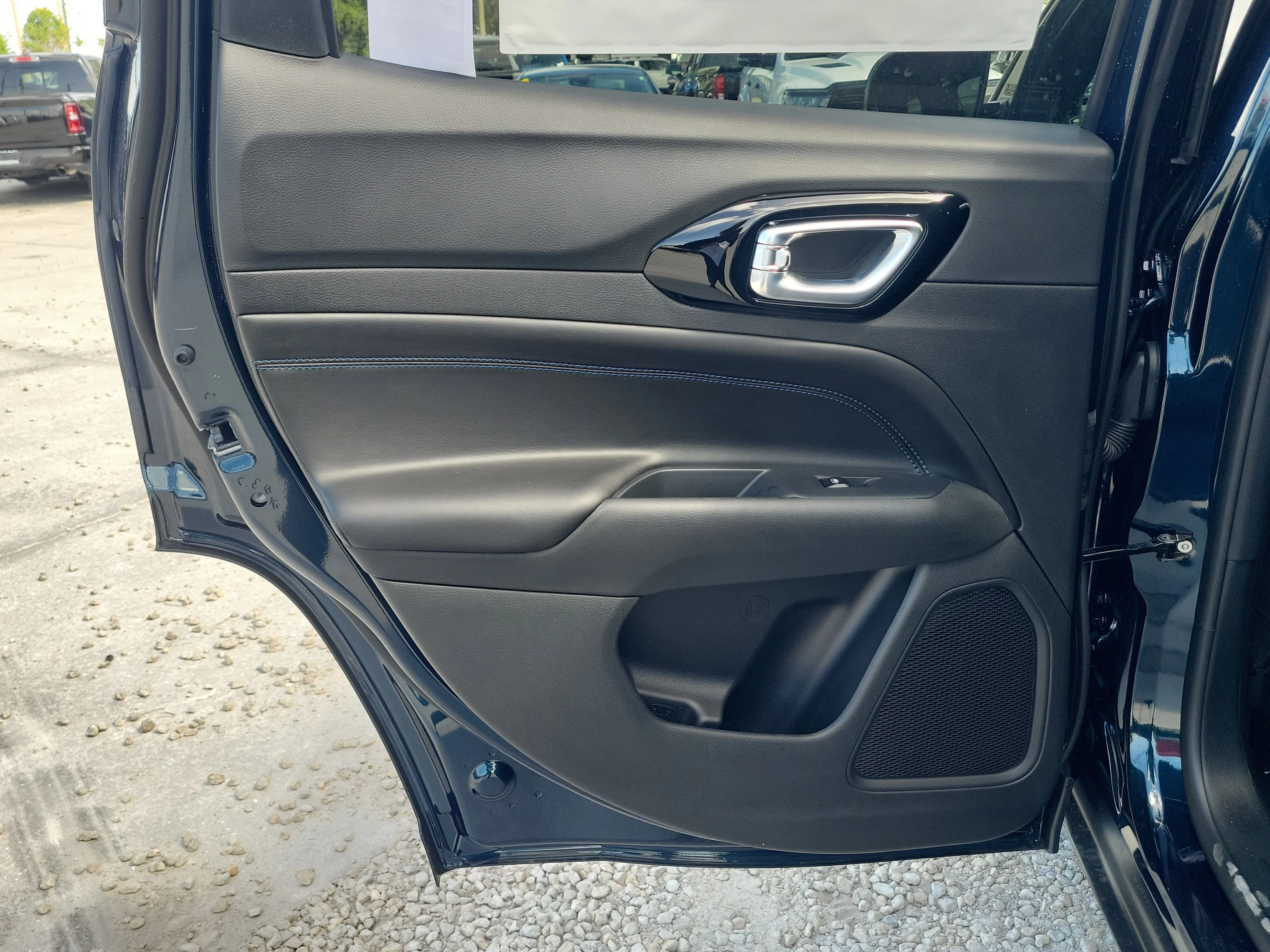 New 2026 Fathom Blue Pearl Coat Jeep Latitude Altitude image 12