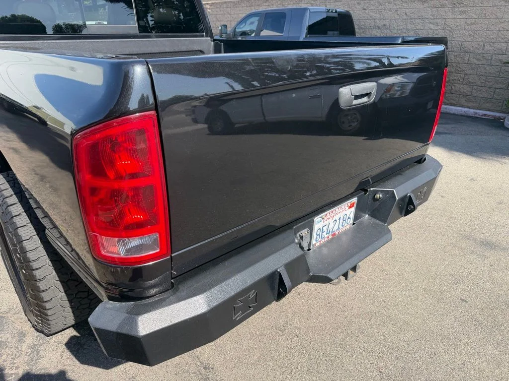 Used 2006 Black Dodge SLT image 10