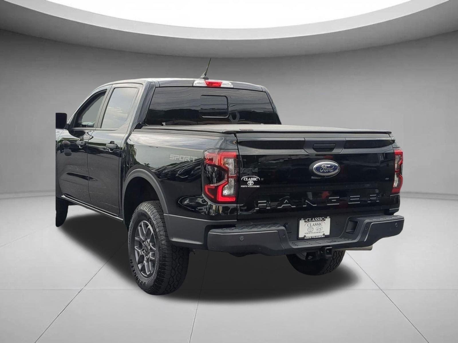 Used 2025 Shadow Black Ford XLT image 3