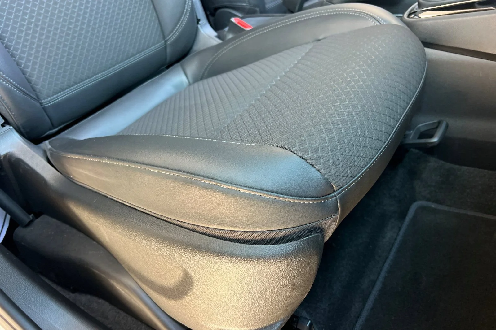 Used 2021 (Includes (MDP) Anthracite lower exterior accent color, Paint code W598F.) Buick Preferred image 23